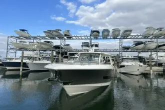 Thumbnail von Boston Whaler 420 Outrage