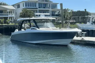 Thumbnail von Boston Whaler 350 Realm