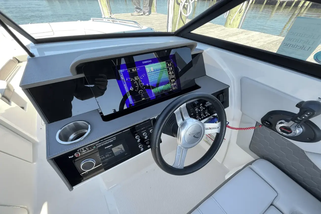 Thumbnail von Sea Ray SDX 270