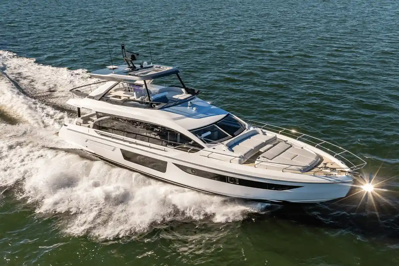 Thumbnail von Azimut 68