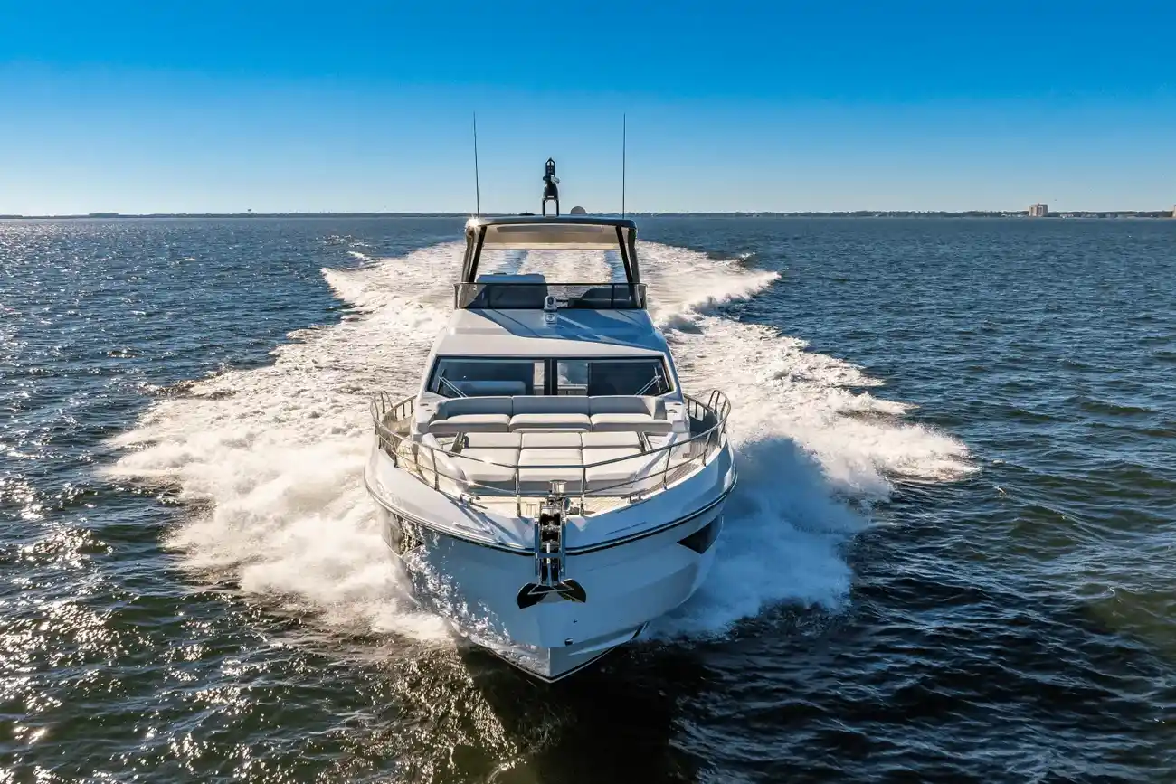 Thumbnail von Azimut 68