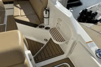 Thumbnail von Sea Ray SDX 270 Outboard