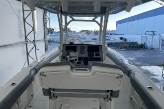 Thumbnail von Boston Whaler 230 Outrage