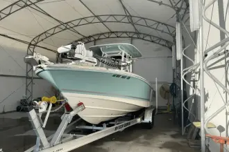Thumbnail von Boston Whaler 230 Outrage