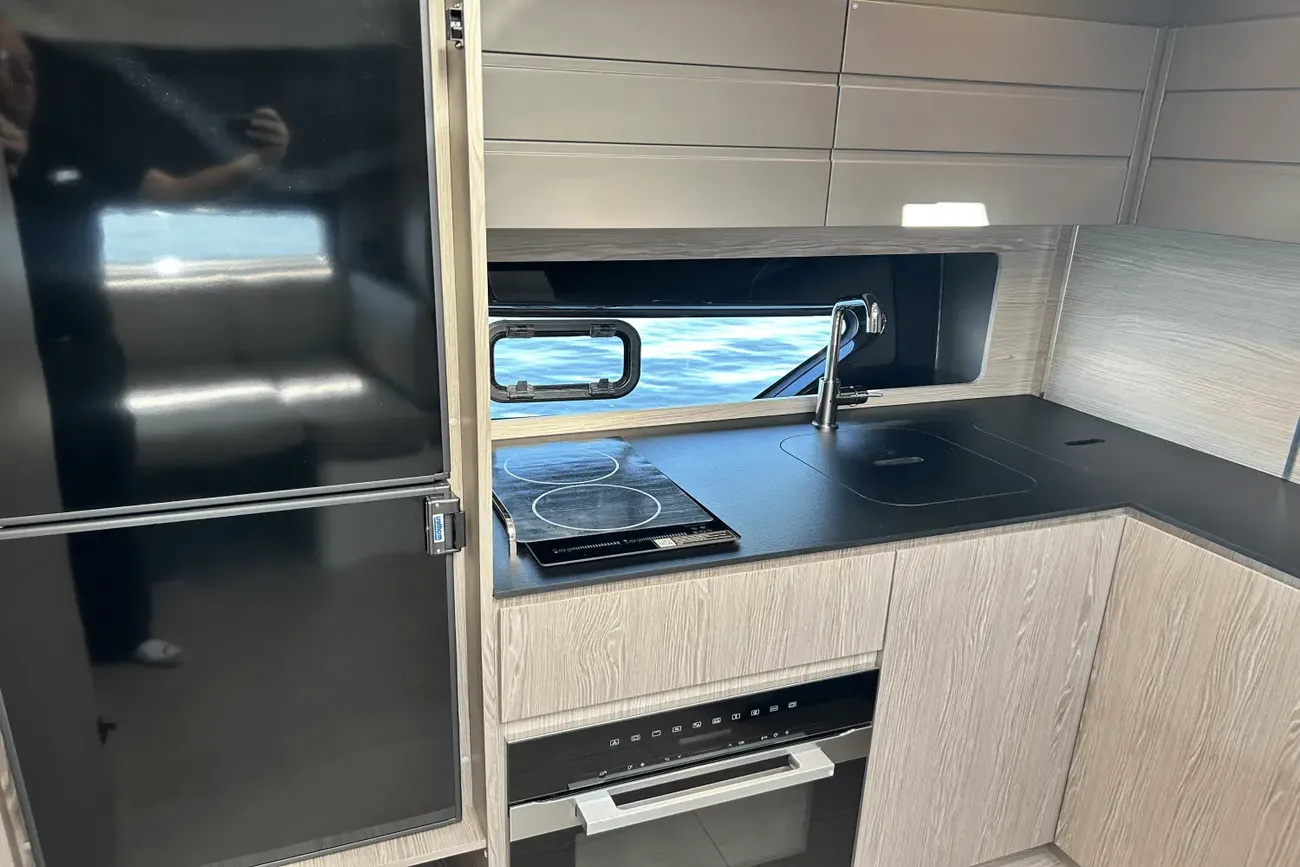 Thumbnail von Azimut Atlantis 45