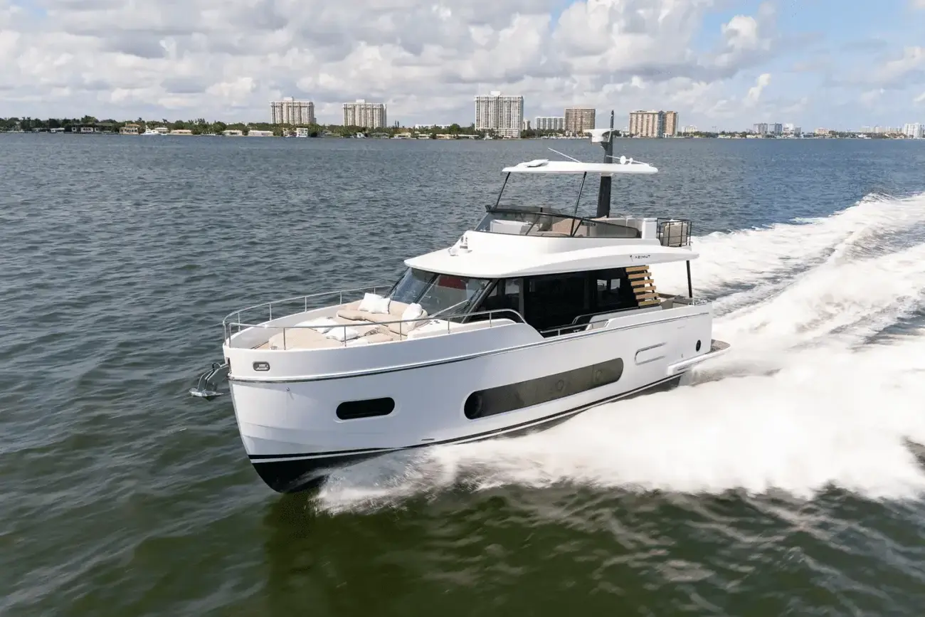 Azimut 60