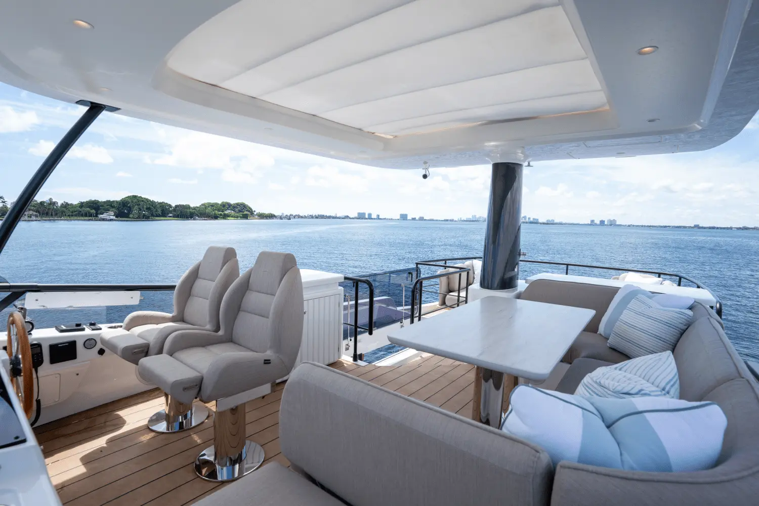 Thumbnail von Azimut 60