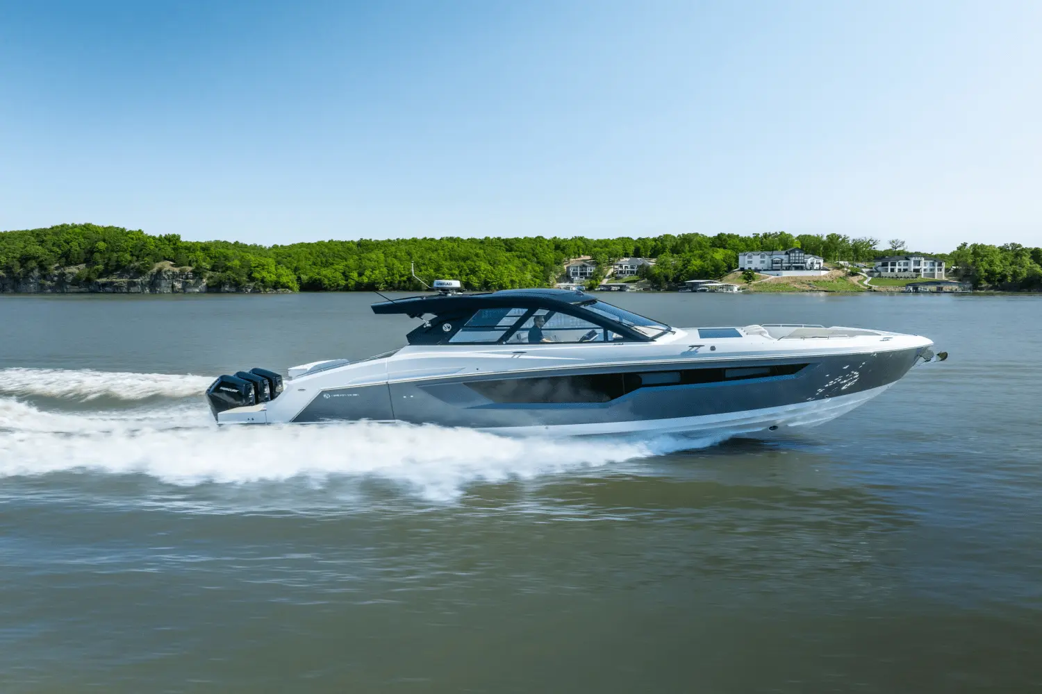 Cruisers Yachts 50 GLS OB