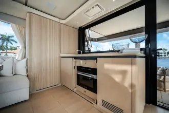 Thumbnail von Azimut Seadeck 6