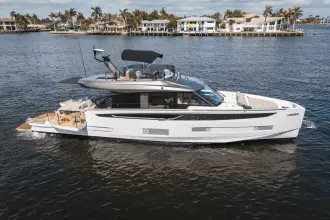 Thumbnail von Azimut Seadeck 6