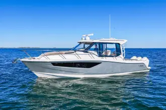 Thumbnail von Boston Whaler 360 Outrage