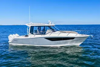 Thumbnail von Boston Whaler 360 Outrage