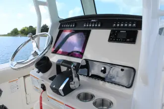 Thumbnail von Boston Whaler 250 Outrage