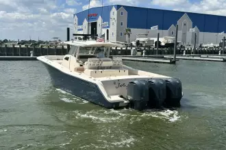 Thumbnail von Grady White 366 Canyon