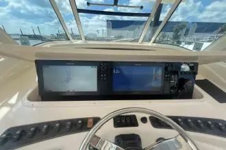 Thumbnail von Grady White 366 Canyon