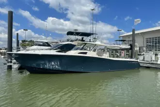 Thumbnail von Grady White 366 Canyon