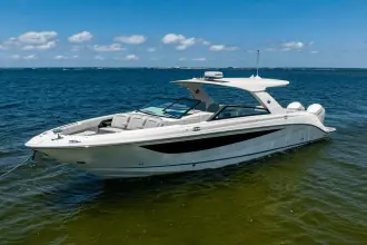 Sea Ray SLX 400 Outboard
