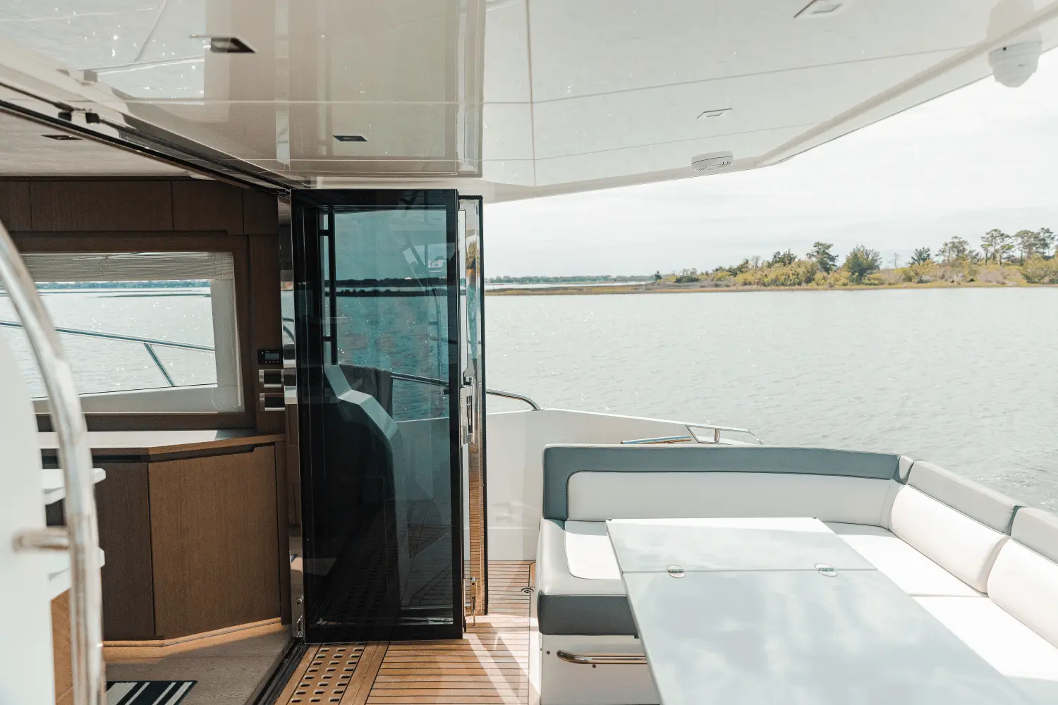 Thumbnail von Galeon 550 FLY