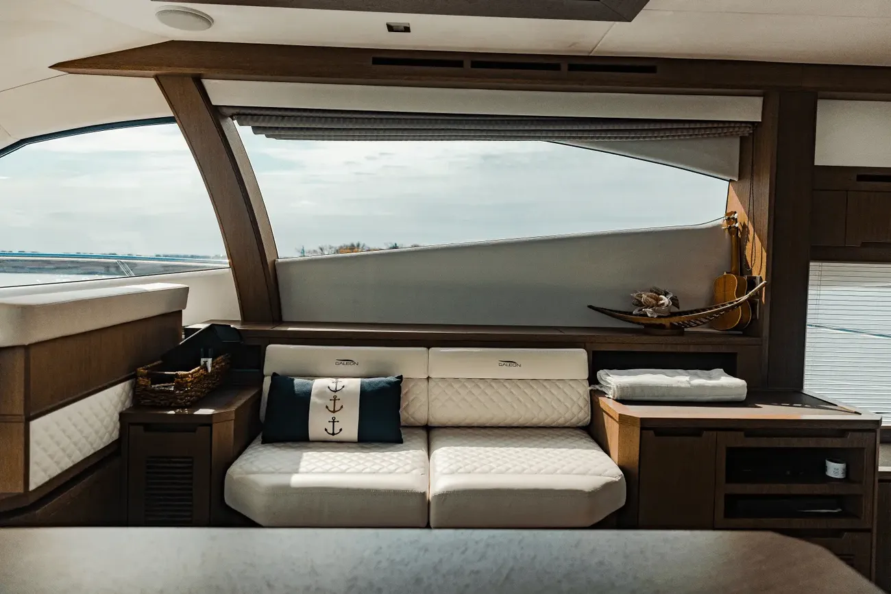 Thumbnail von Galeon 550 FLY