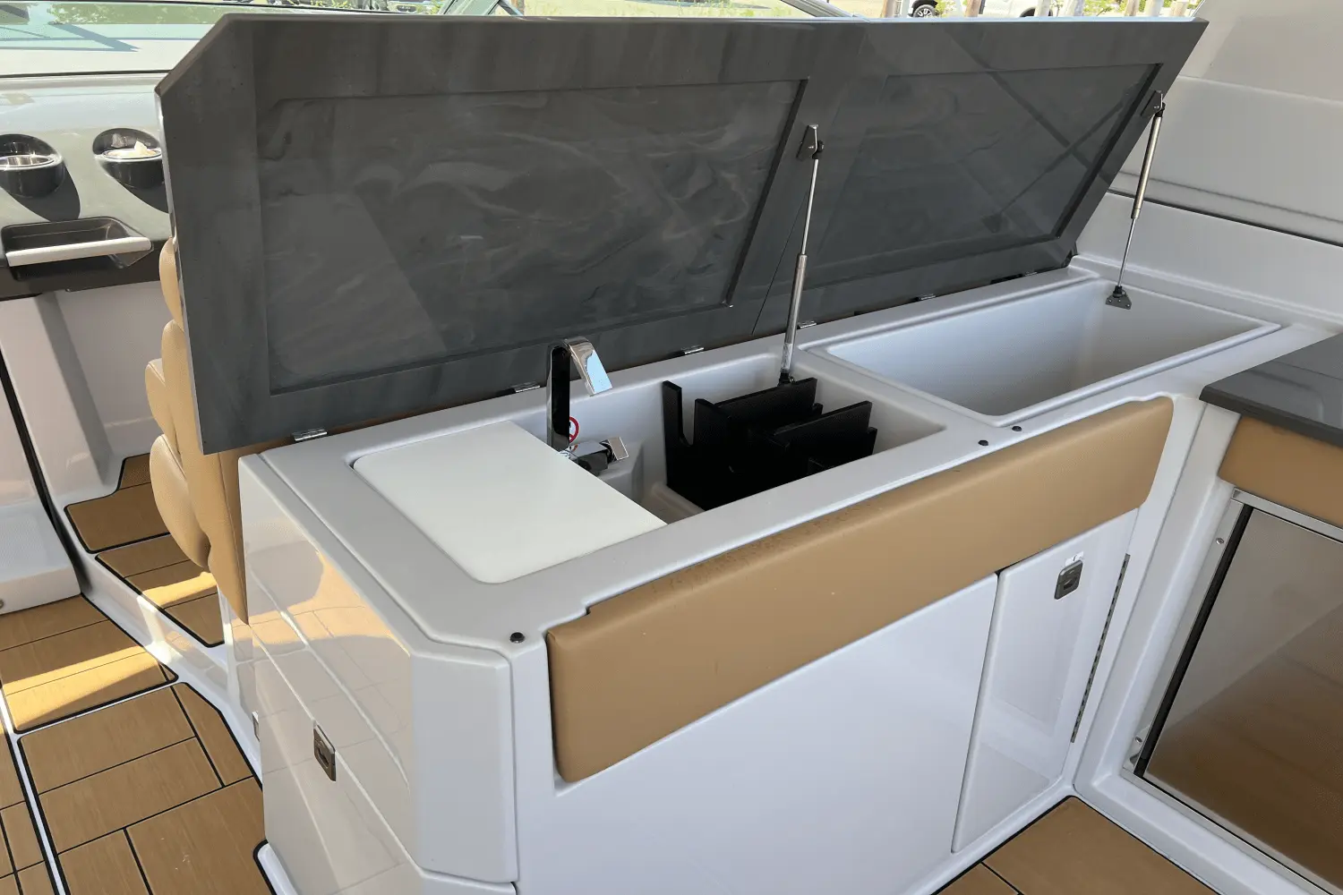 Thumbnail von Aviara 40