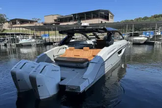 Thumbnail von Cruisers Yachts 42 GLS OB