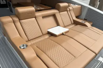 Thumbnail von Cruisers Yachts 42 GLS OB