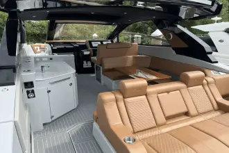 Thumbnail von Cruisers Yachts 42 GLS OB