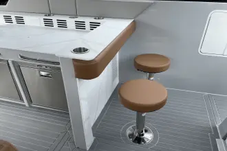 Thumbnail von Cruisers Yachts 42 GLS OB