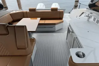 Thumbnail von Cruisers Yachts 42 GLS OB