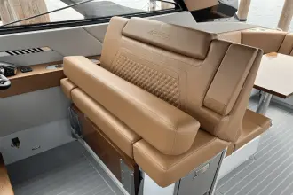 Thumbnail von Cruisers Yachts 42 GLS OB