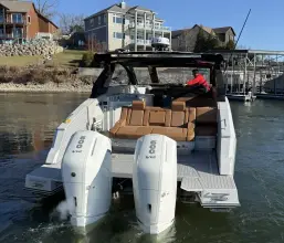 Thumbnail von Cruisers Yachts 42 GLS OB