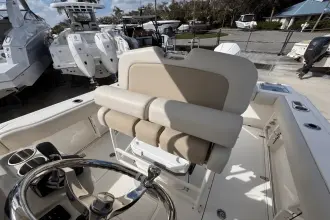 Thumbnail von Boston Whaler 230 Outrage