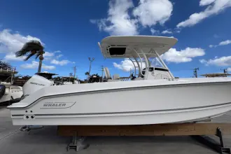 Thumbnail von Boston Whaler 230 Outrage