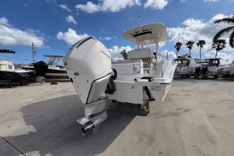 Thumbnail von Boston Whaler 230 Outrage