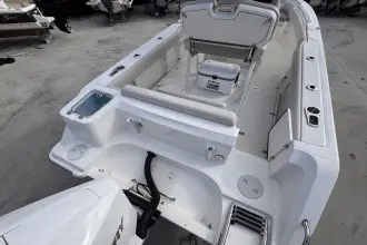 Thumbnail von Boston Whaler 230 Outrage