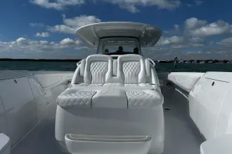 Thumbnail von Intrepid 41 Panacea