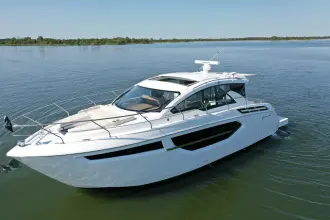 Thumbnail von Cruisers Yachts 42 Cantius