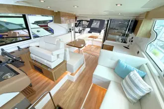 Thumbnail von Cruisers Yachts 42 Cantius