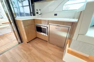 Thumbnail von Cruisers Yachts 42 Cantius