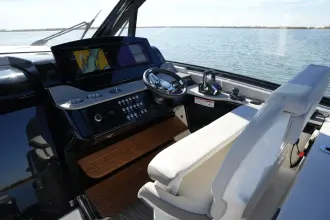 Thumbnail von Sea Ray 370 Sundancer