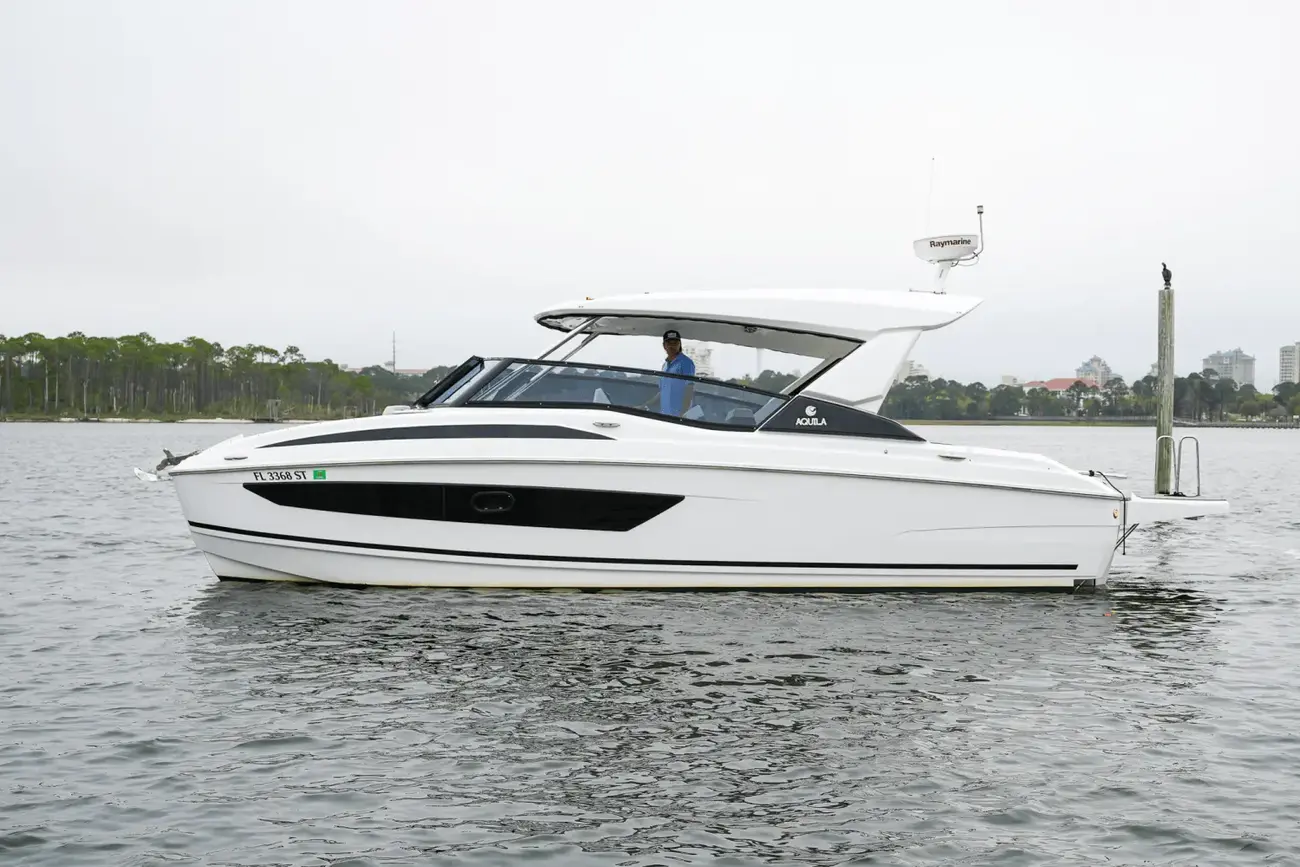 Aquila 32