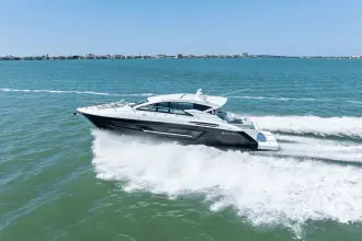 Thumbnail von Cruisers Yachts 46 Cantius