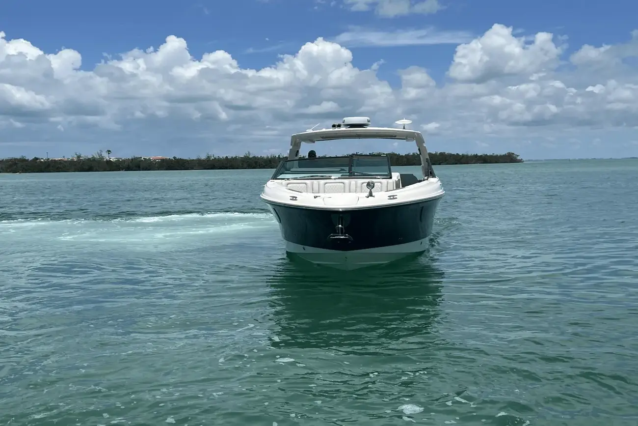 Thumbnail von Sea Ray SLX 400 Outboard