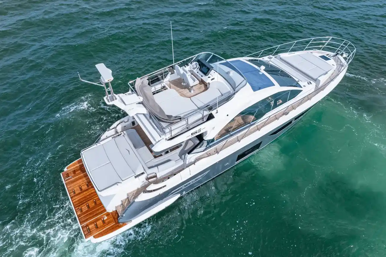 Thumbnail von Azimut S6