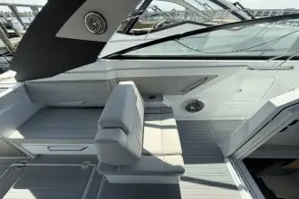 Thumbnail von Cruisers Yachts 34 GLS OB