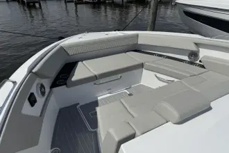 Thumbnail von Cruisers Yachts 34 GLS OB