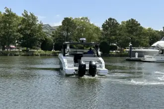 Thumbnail von Cruisers Yachts 34 GLS OB