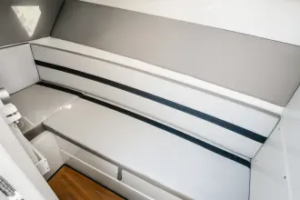 Thumbnail von Boston Whaler 330 Vantage