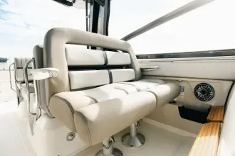 Thumbnail von Boston Whaler 330 Vantage