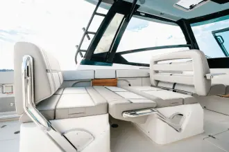 Thumbnail von Boston Whaler 330 Vantage